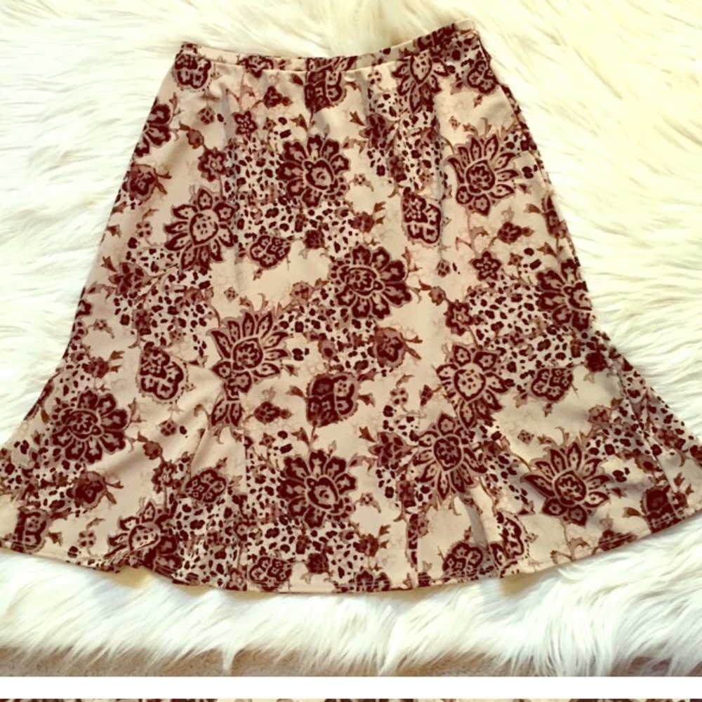 Apostrophe Skirt